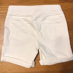 Justice Bottoms - Justice White Shorts Justice Bottoms - Justice White Shorts